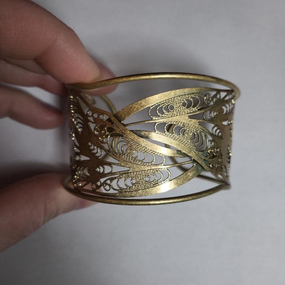Vintage metal bracelet